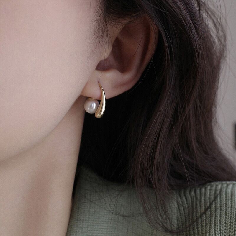 Woman 18k Gold Plated Waterdrop Earring Stud Pearl Dangle Drop Pierced