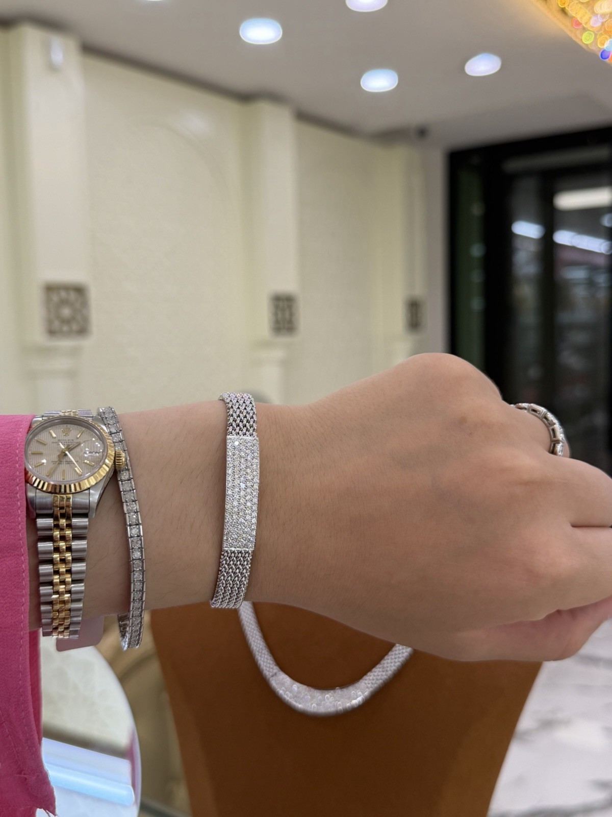 14K White Gold Mesh Chain Necklace and Bracelet with Round White Diamond Pavé
