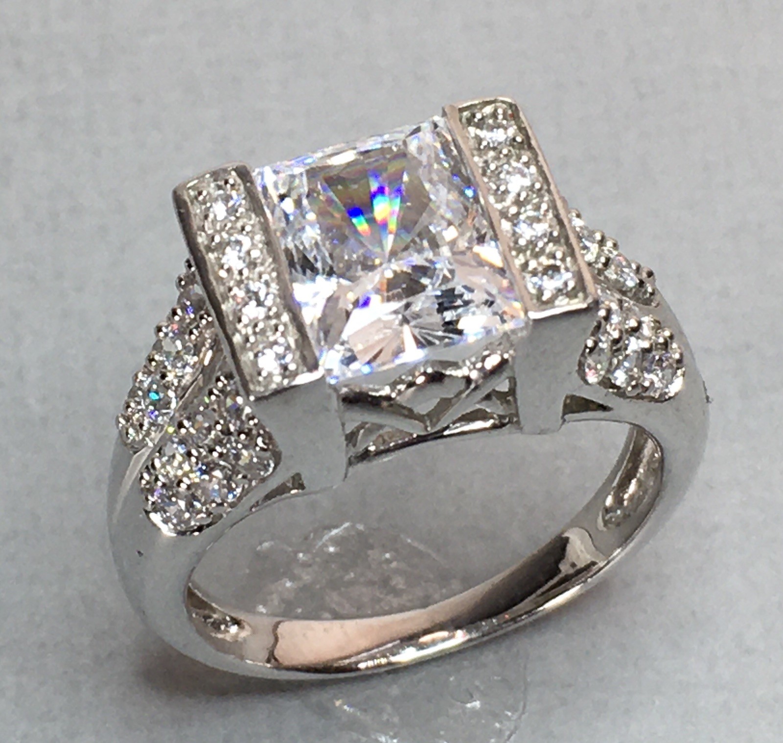 Square Radiant Cut CZ 925 Meda Sterling Silver Engagement Promise Ring Size 7.5