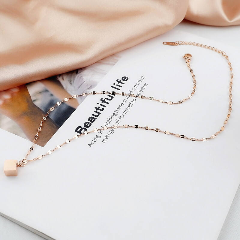 Fashion Woman 18K Gold Plated Stainless Steel Glossy Cube Chain Choker