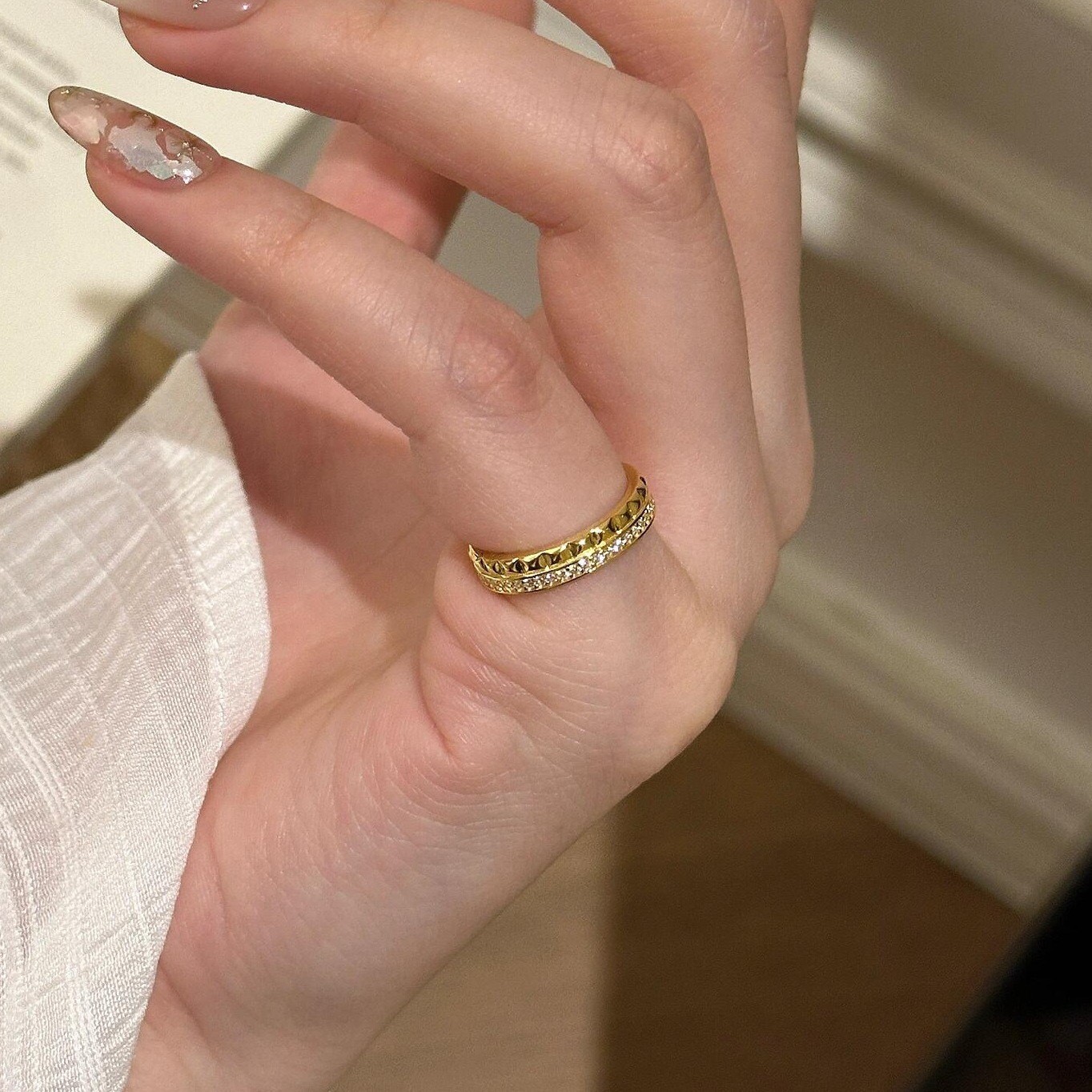 Half-circle Iced Zircon Lozenge Effect Tail Ring Women Gift 925 Sterling Silver