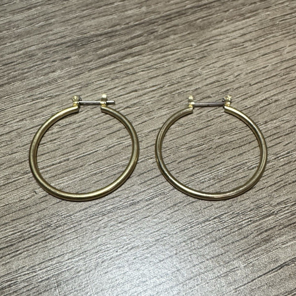 Gold Tone Metal Round Hoop Earrings, Latch Back Closure Lobe Style