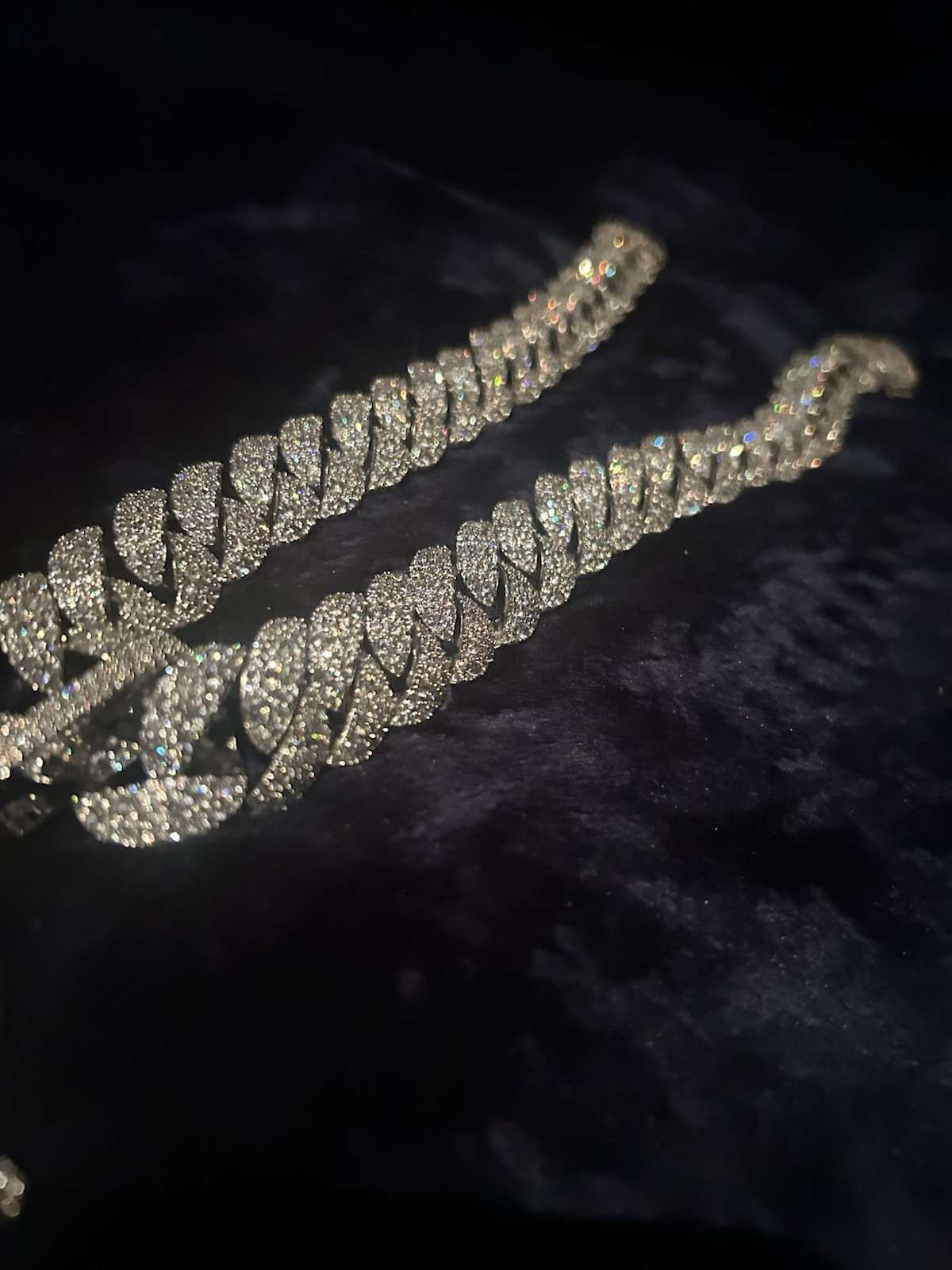 22MM ICED OUT SILVER CUBAN CHAIN WITH PENDANT