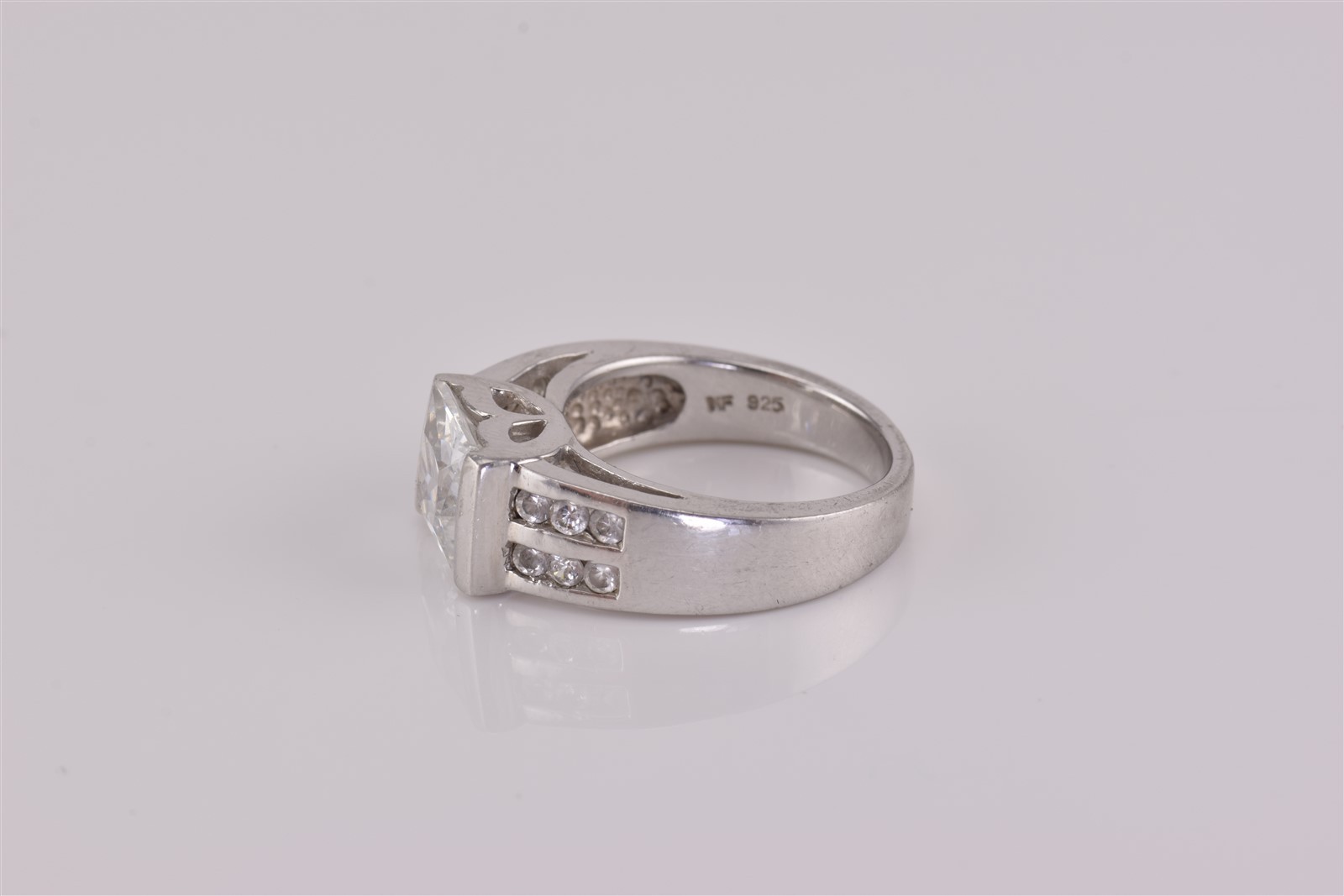 Sterling Silver Tension Set Cubic Zirconia Channel Set Band Ring 8g 925 Sz: 7
