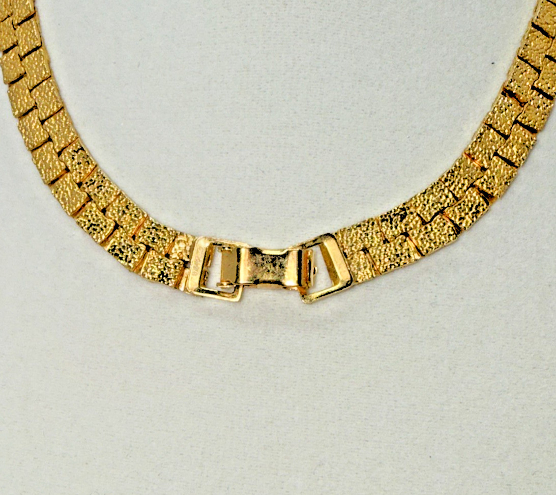 Vintage Gold Tone Textured Nugget Brick Link Statement Collar Chain Necklace