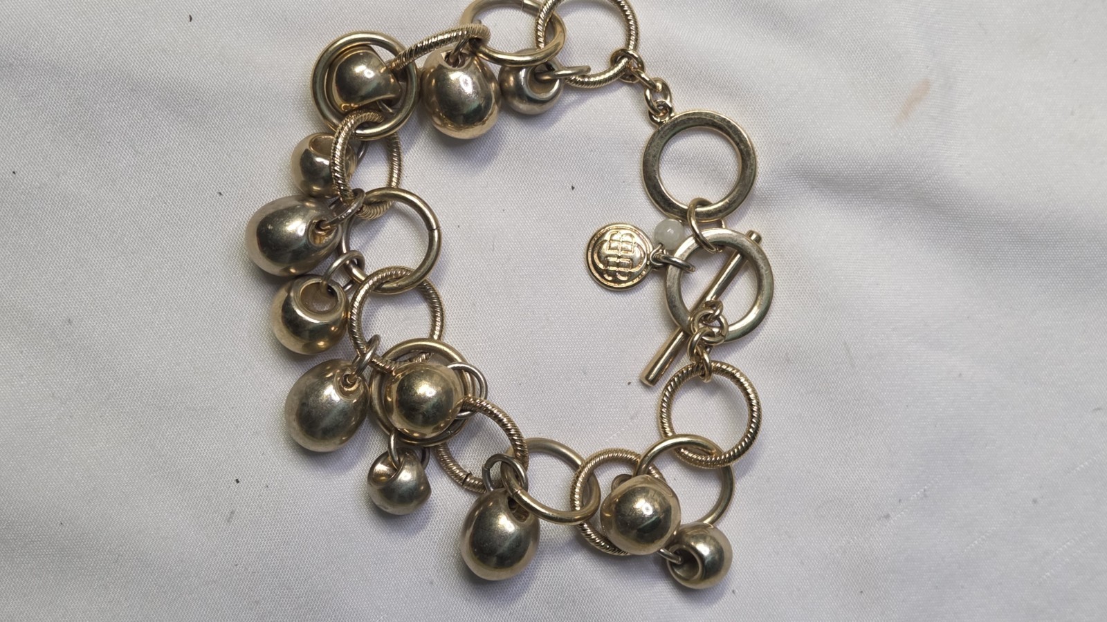 Dana Buchman, Vintage, Gold Tone, Ball Charm, 7″ Toggle Bracelet (1466)