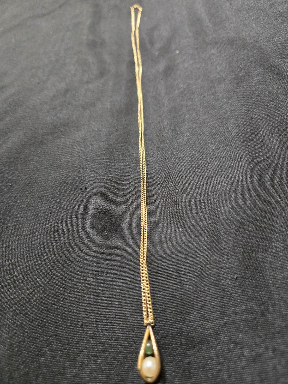 Vintage Solid 14K Gold Teardrop Pendant Necklace – Cultured Pearl & Jade – 22″
