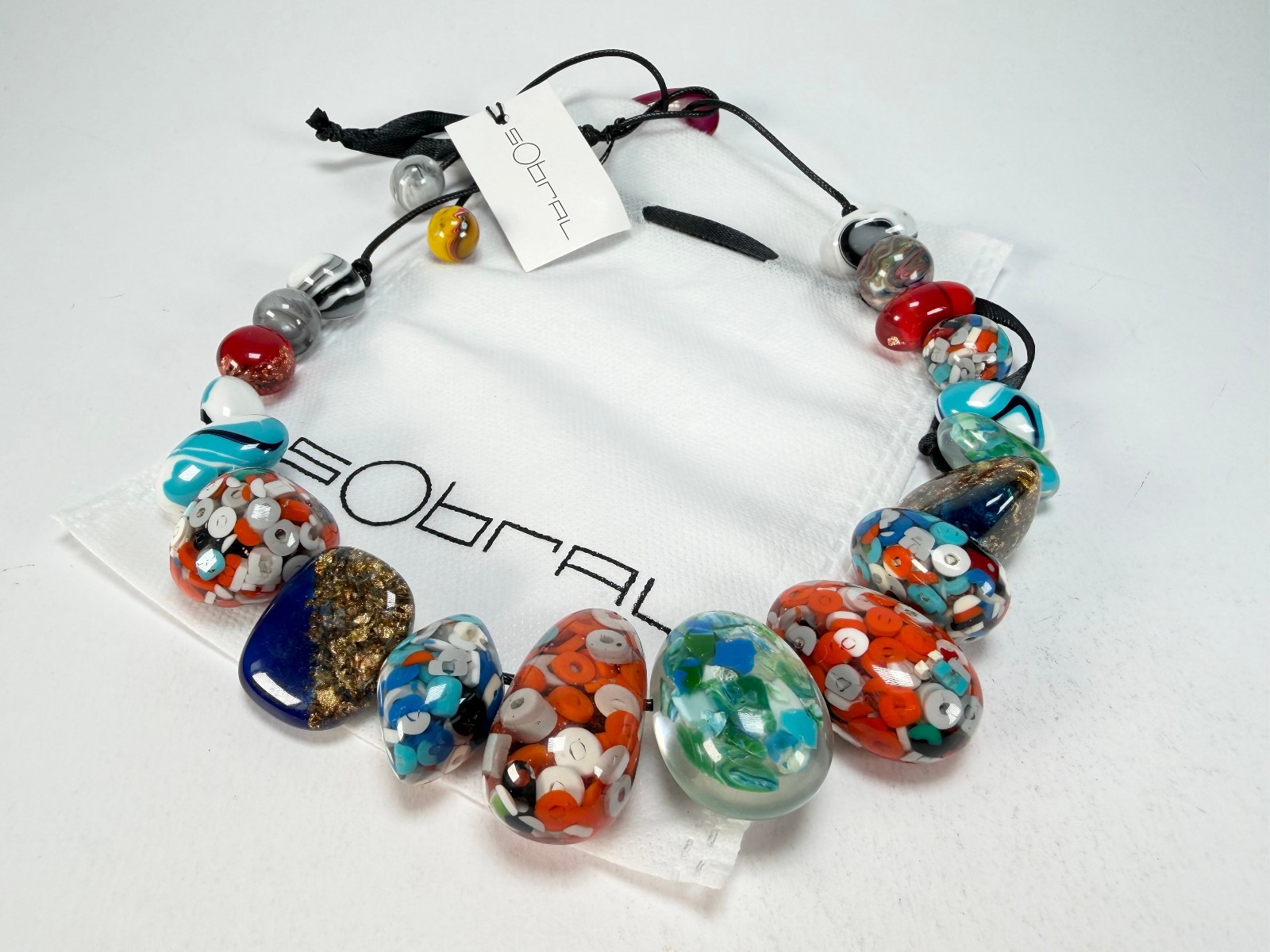 Sobral – Multi-Colour “Pebbles” Studio Creation Resin Necklace ( 000000 )
