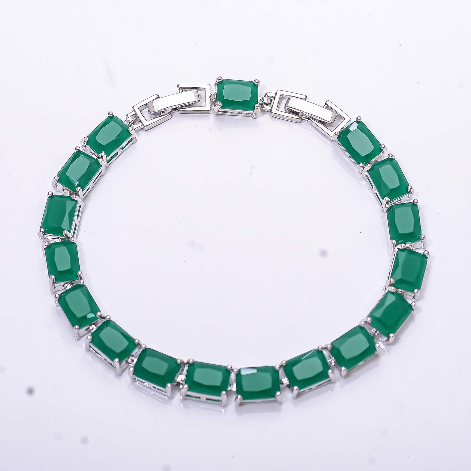 Emerald Simulated 925 Sterling Silver Tennis Bracelet 7.99″ B3468518