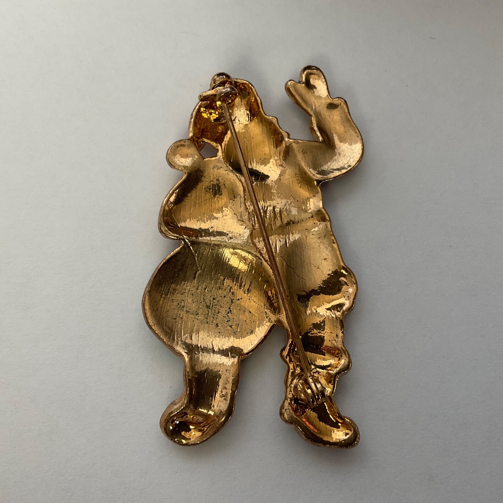 Waving Santa Claus with Bag Pin Gold Tone & Enamel Vintage 2.25” Tall