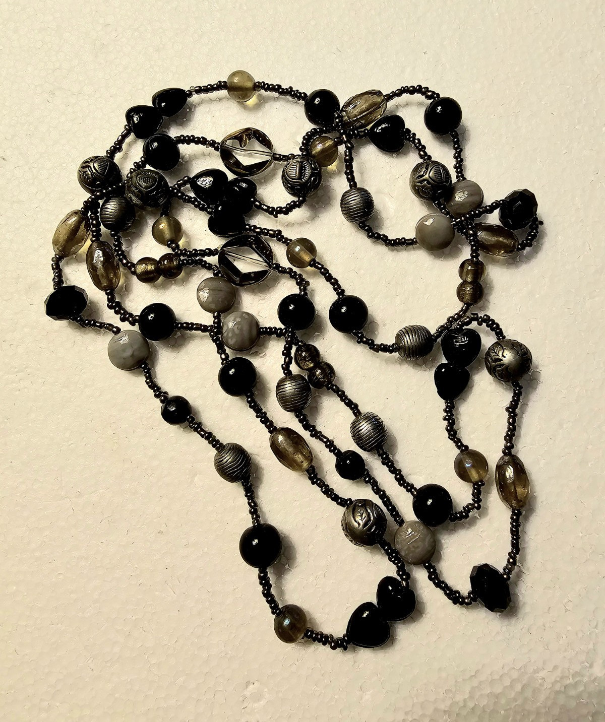 Multi-Strand Glass Beaded Necklace Heart Beads Multicolor Ball/Bead Chain 56″