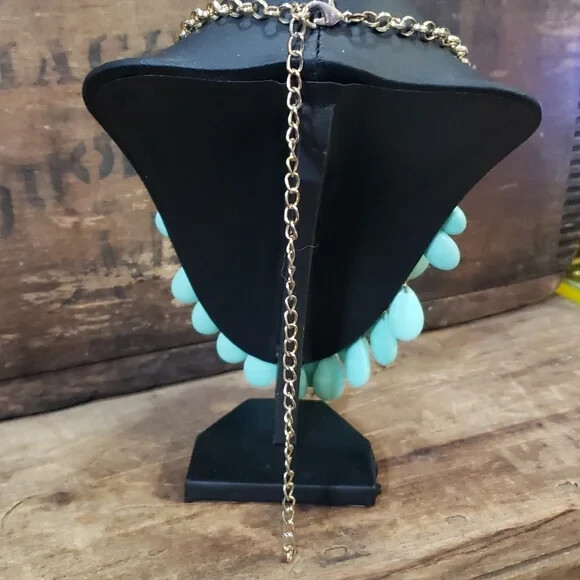 Costume Jewelry – Statement Necklace – Up to 24 Inches – Aqua Green
