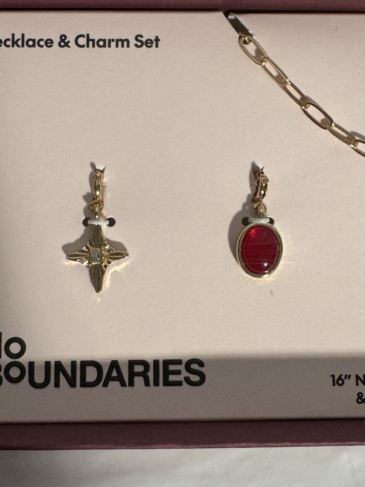 No Boundaries Goldtone Necklace & Charm Set Gift Box – New With Tags
