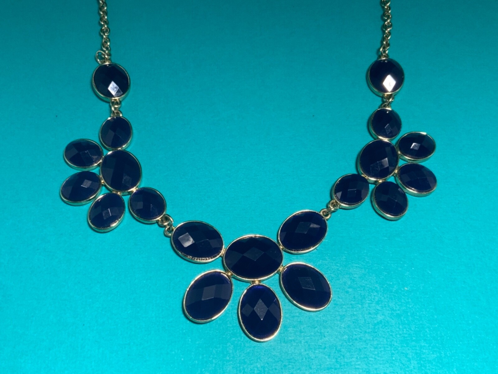 🌸 Ladies Gold Tone Blue faceted Bead 21” Necklace (N4) New 🌸