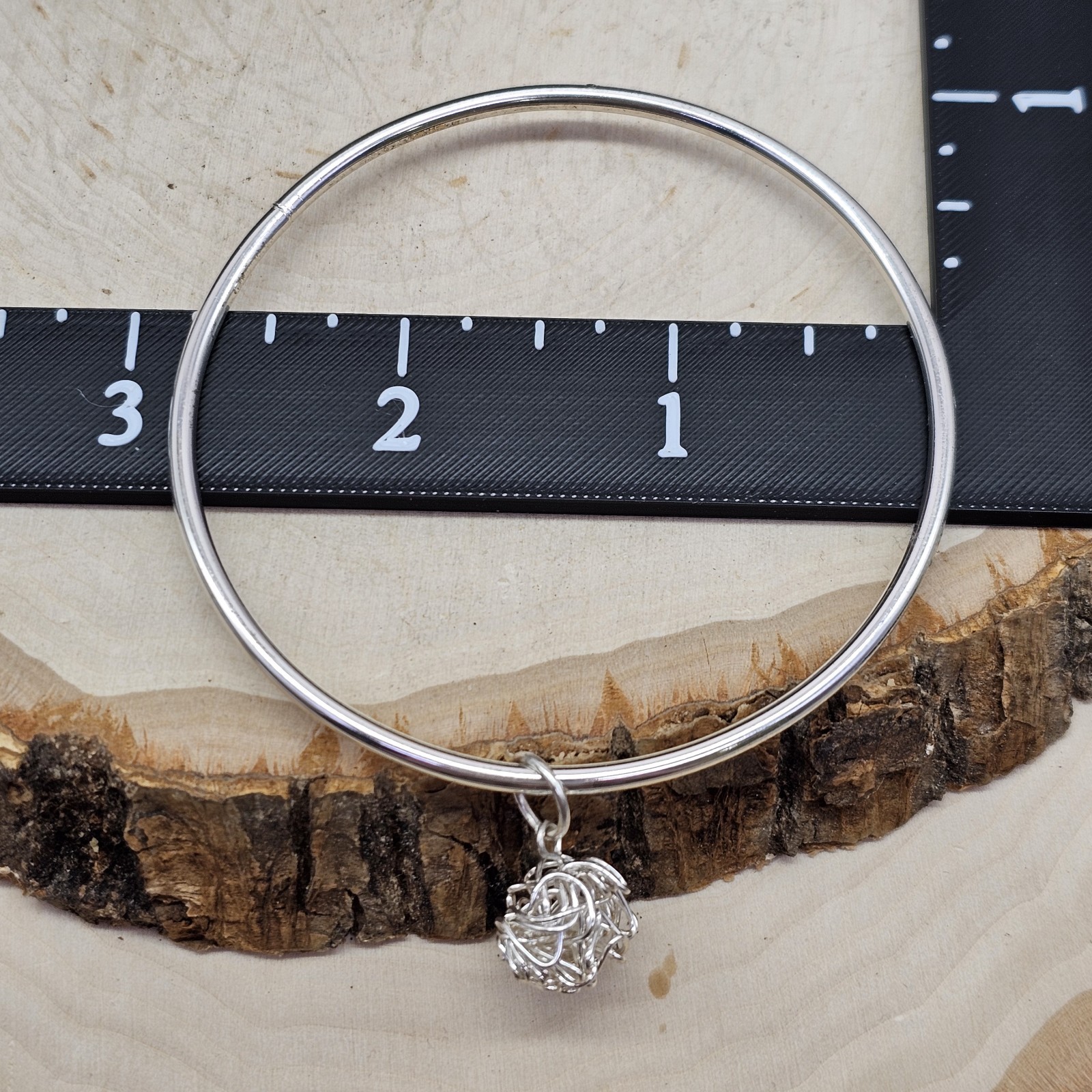 Silver Tone Alloy 7″ Bangle Bracelet w/ 11mm Messy Ball Charm! Unique