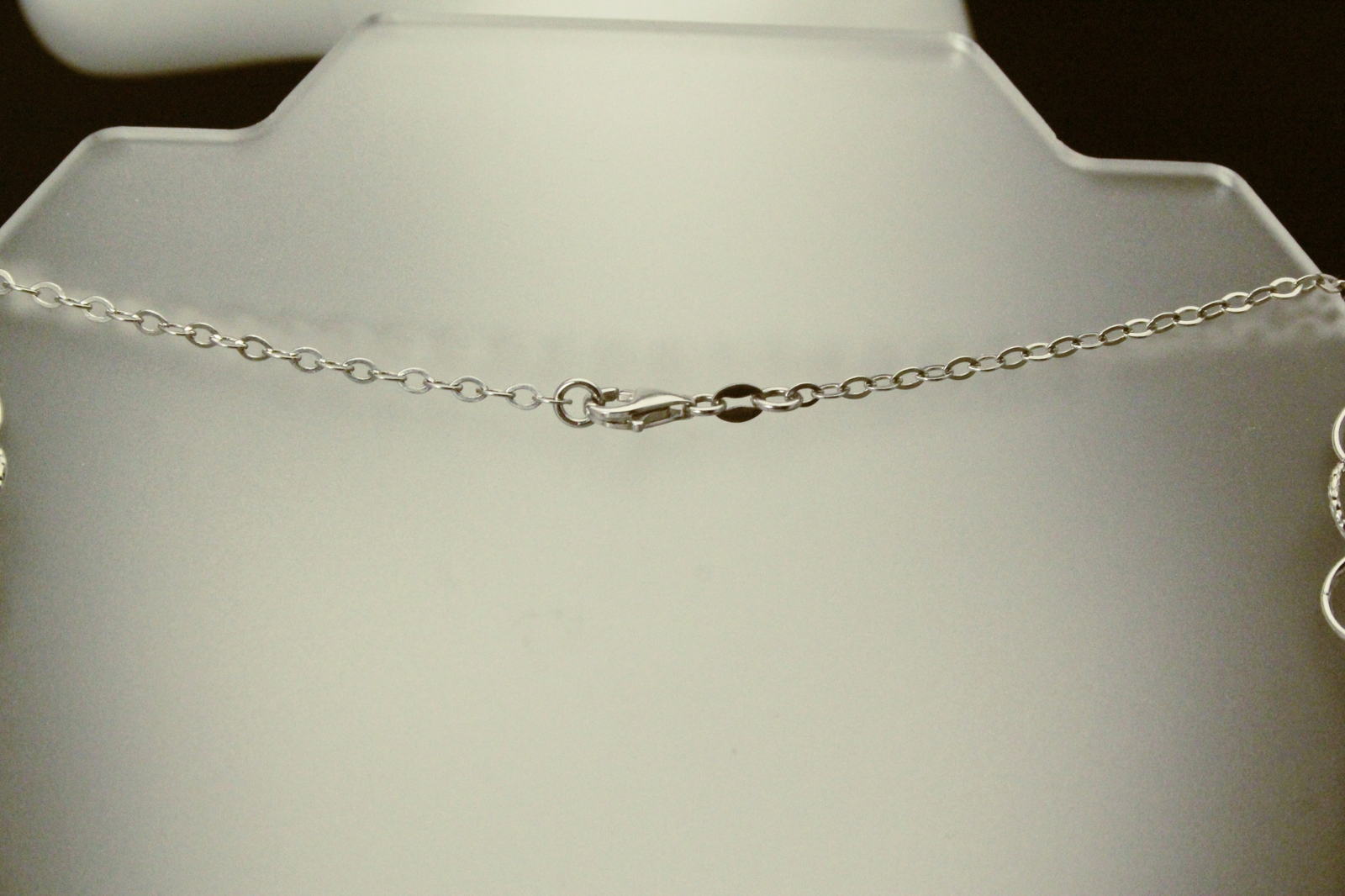 925 Sterling Silver Circle Hoops Station Necklace 13.3 grams (NEC5695)