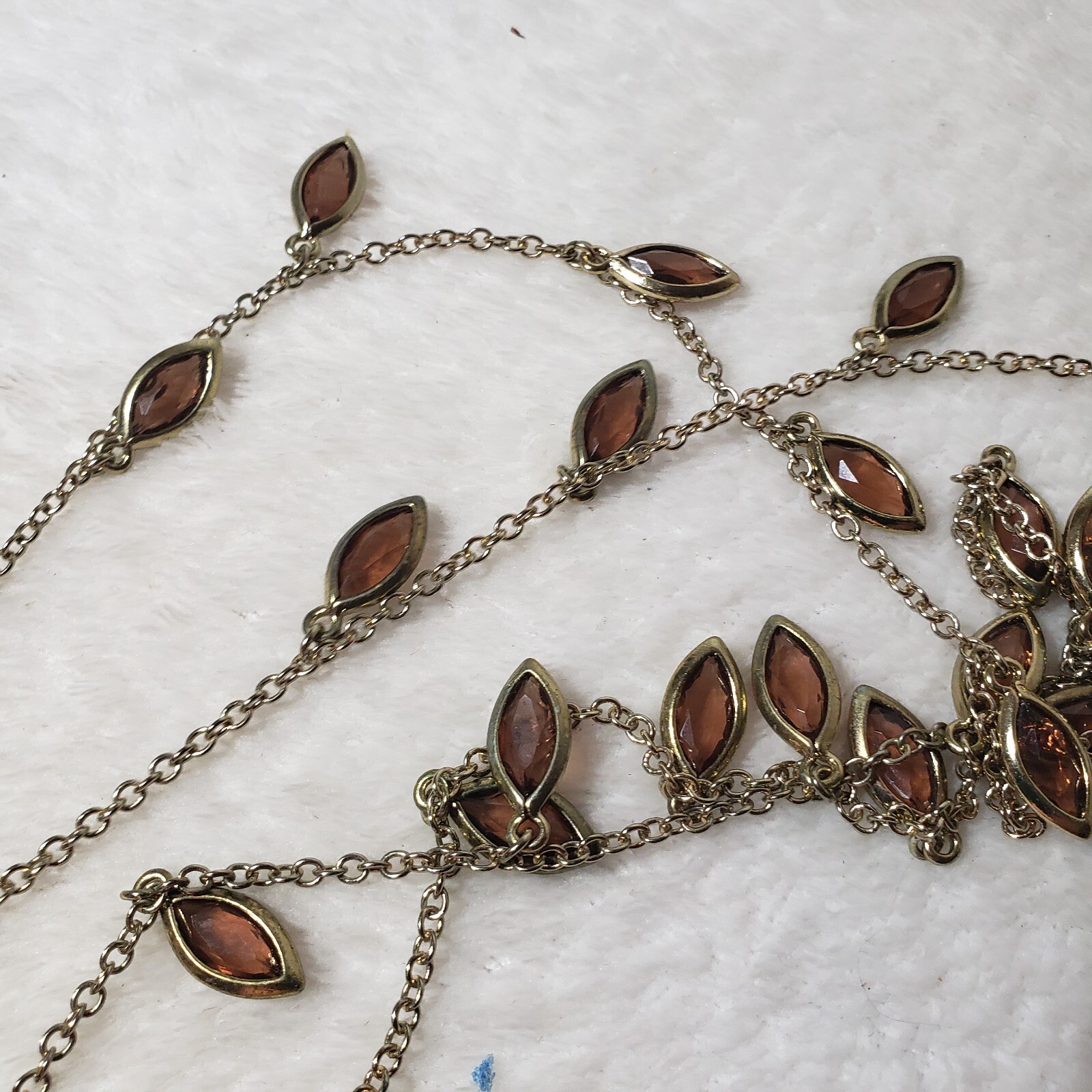 ABS BY ALLEN SCHWARTZ GOLD TONE W/ Leaf CHARMS 40” NECKLACE