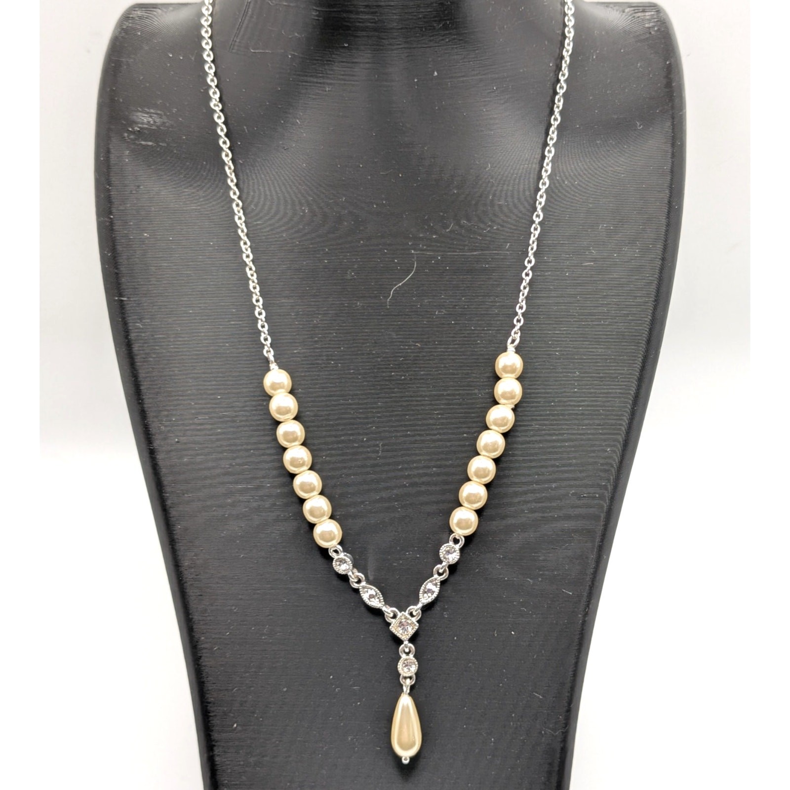 AVON Faux Pearl Jewelry Lot Women Gold Tone Necklace Earrings Rings Vintage READ