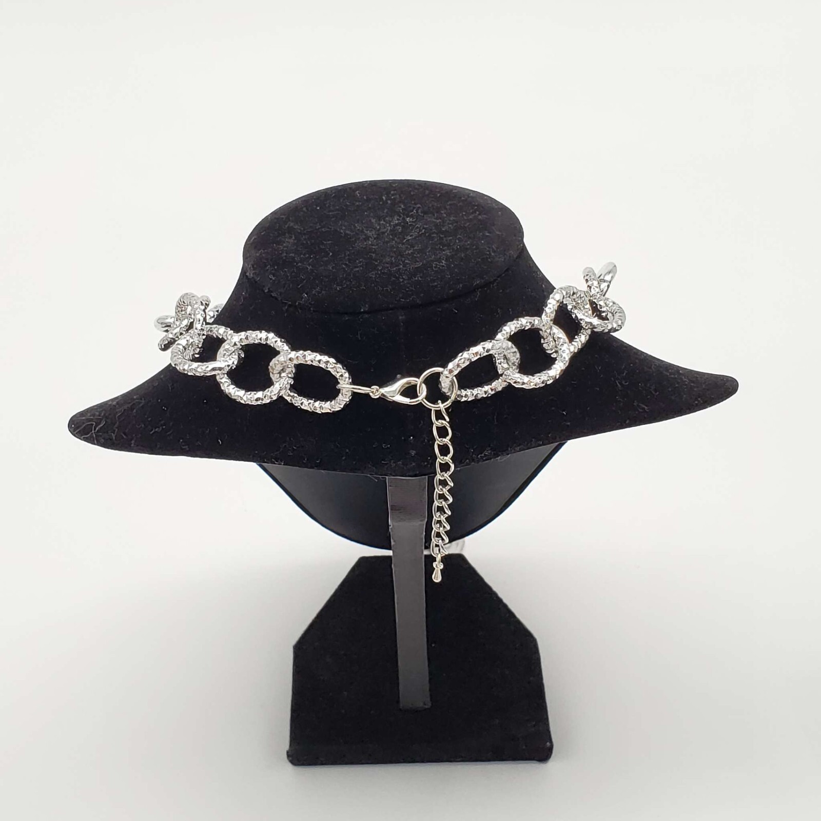 100% Auth Louis Vuitton Lock & Key with Unbranded Silver Plated Chain Necklace