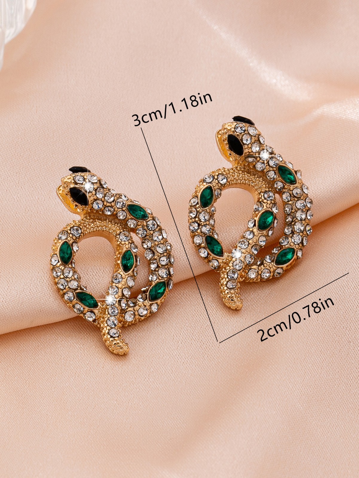 Gold Tone Snake Stud Earrings Green Simulated Crystal Rhinestone Women’s Jewelry