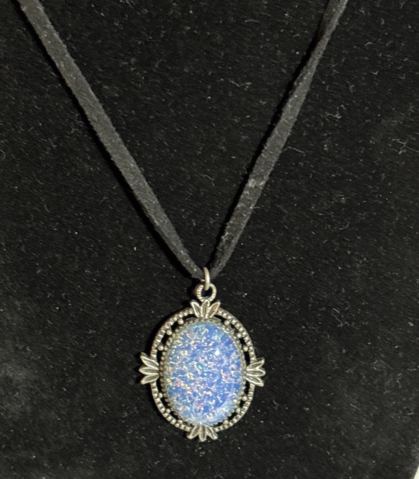 Robert Rose Opal‑Style Cabochon Pendant Necklace Victorian Gothic Velvet Cord