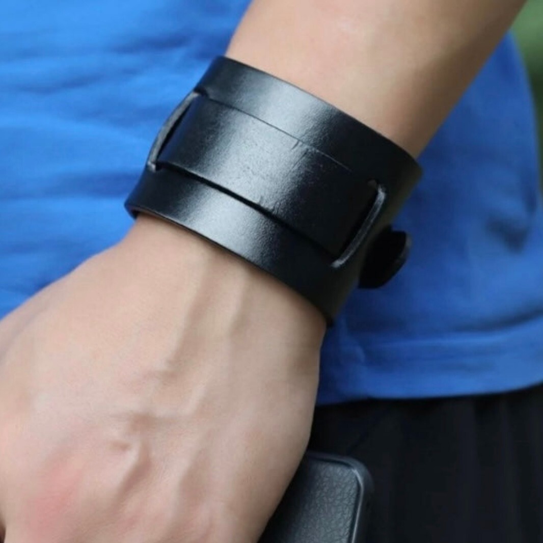 Wide Smooth Wrap Layer Leather Punk Bangle Watch Bracelet in Black or Brown