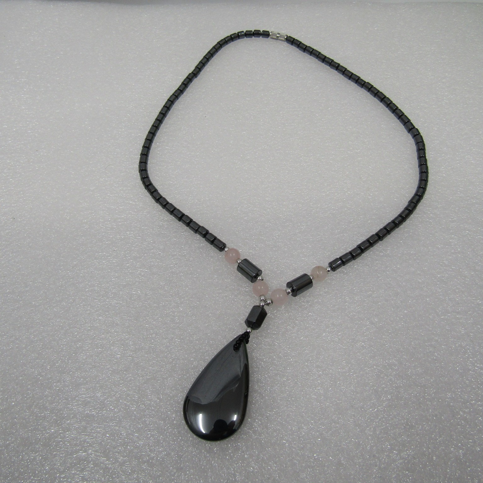 Women’s Jewelry Black Necklace Hematite Beads None Magnetic