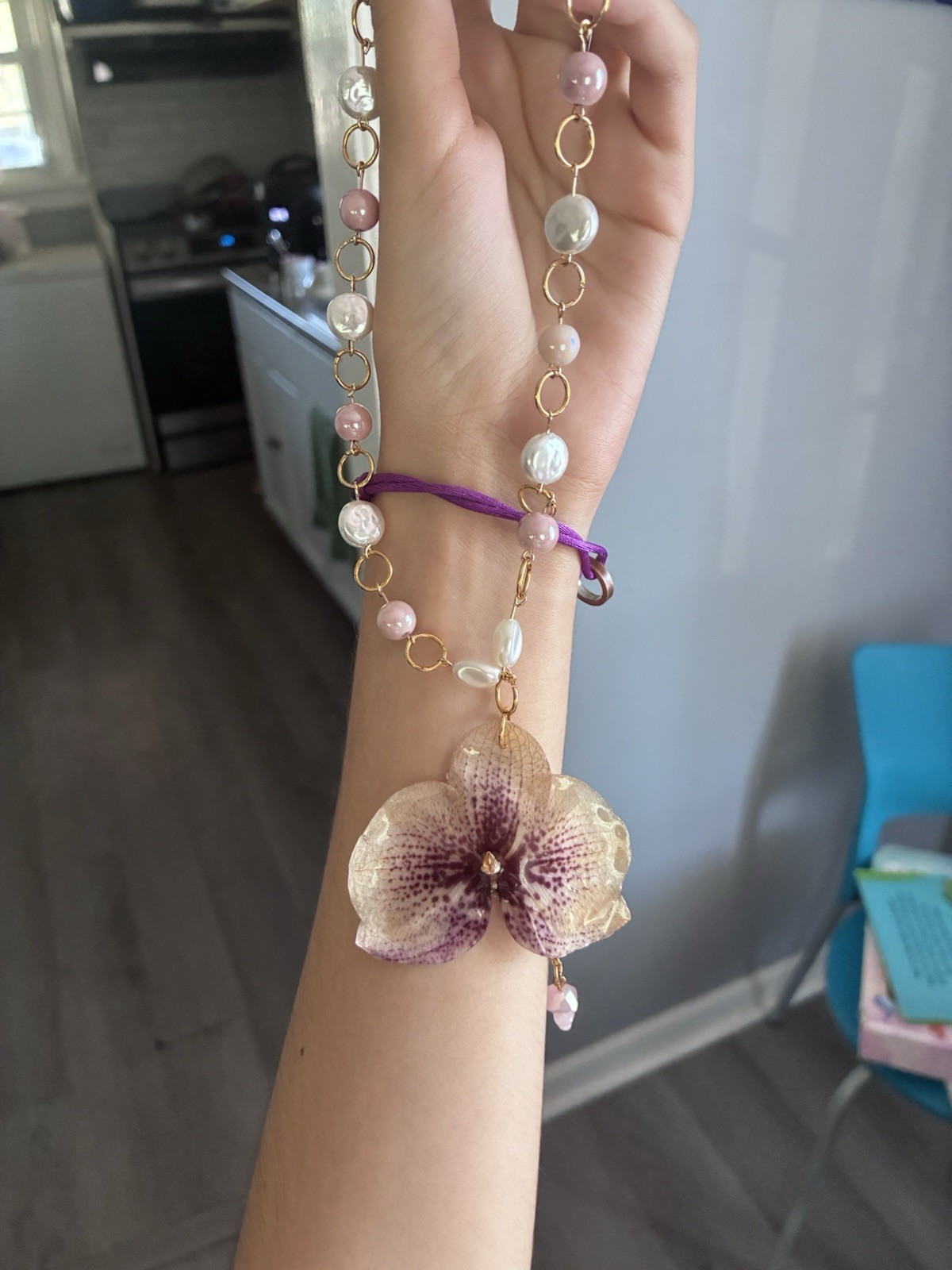 Purple real Flower Charm Pendant Beaded Necklace White Pearl Crystal Gold Plated
