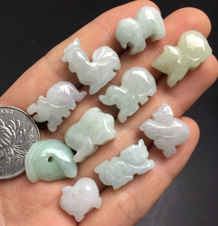Customized Natural Jade Emerald Chinese Zodiac Hand Knotted Bracelet Adjustable