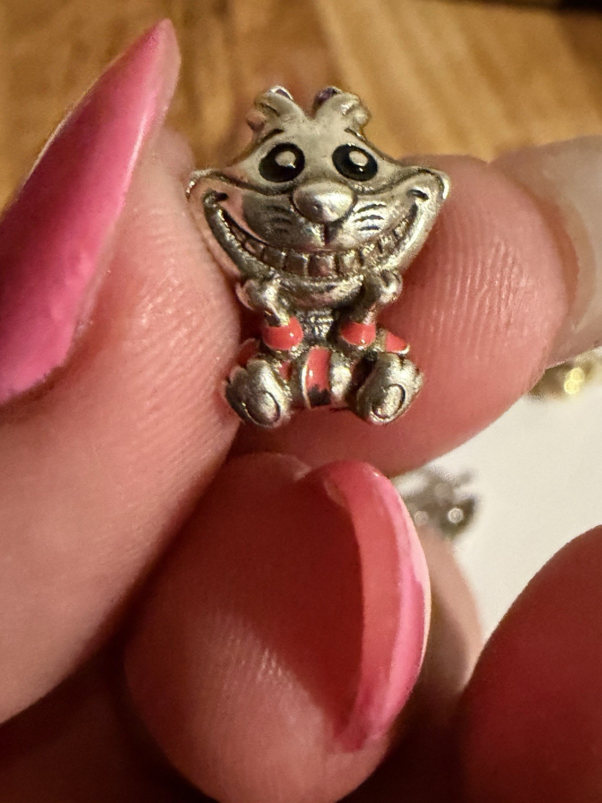 Pandora Disney Alice Wonderland Cheshire Cat Charm