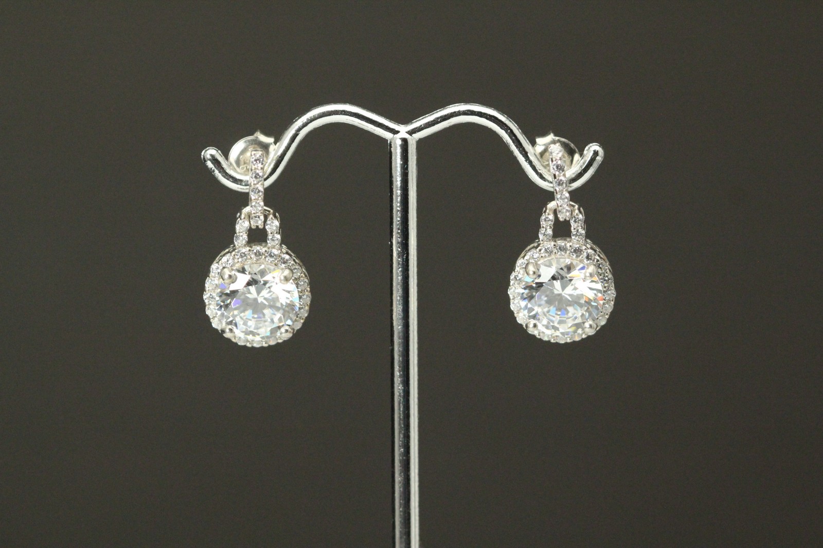 925 Sterling Silver Cubic Zirconia Halo Post Earrings 5.6 Grams (EAR5847)