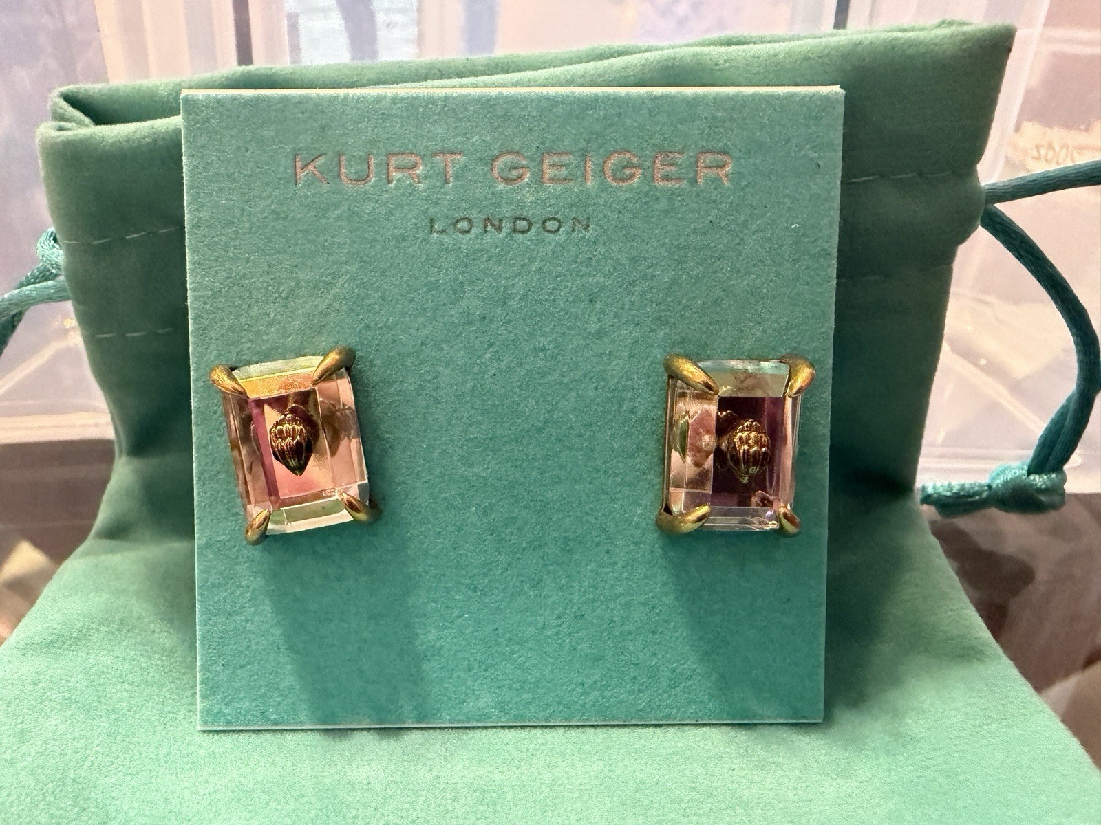 KURT GEIGER LONDON GOLD TONE EAGLE HEAD IRIDESCENT EMERALD CUT EARRINGS NEW