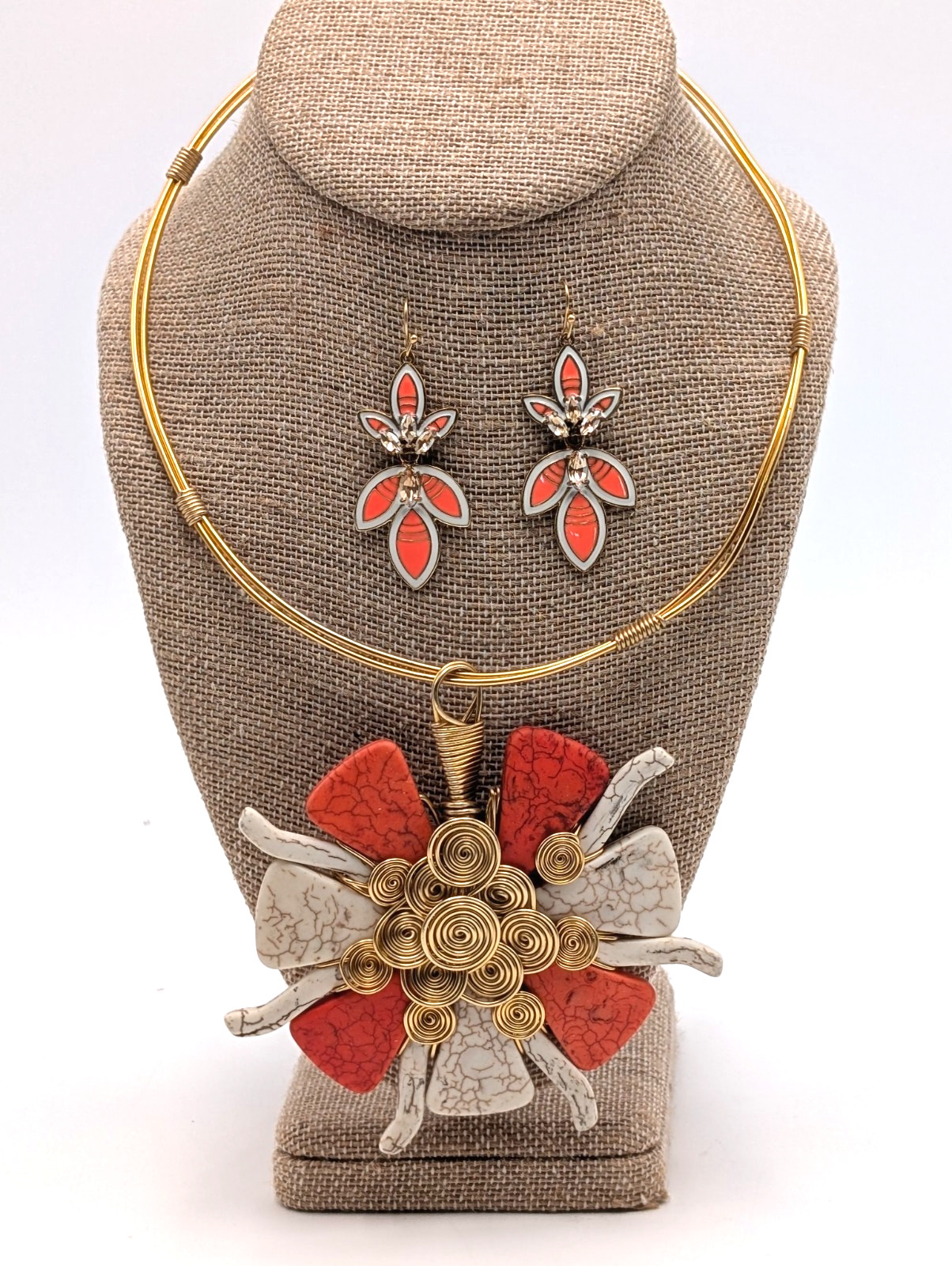 Unusual Artisan Howlite Stone Orange & Cream Necklace with Stella & Dot Earrings