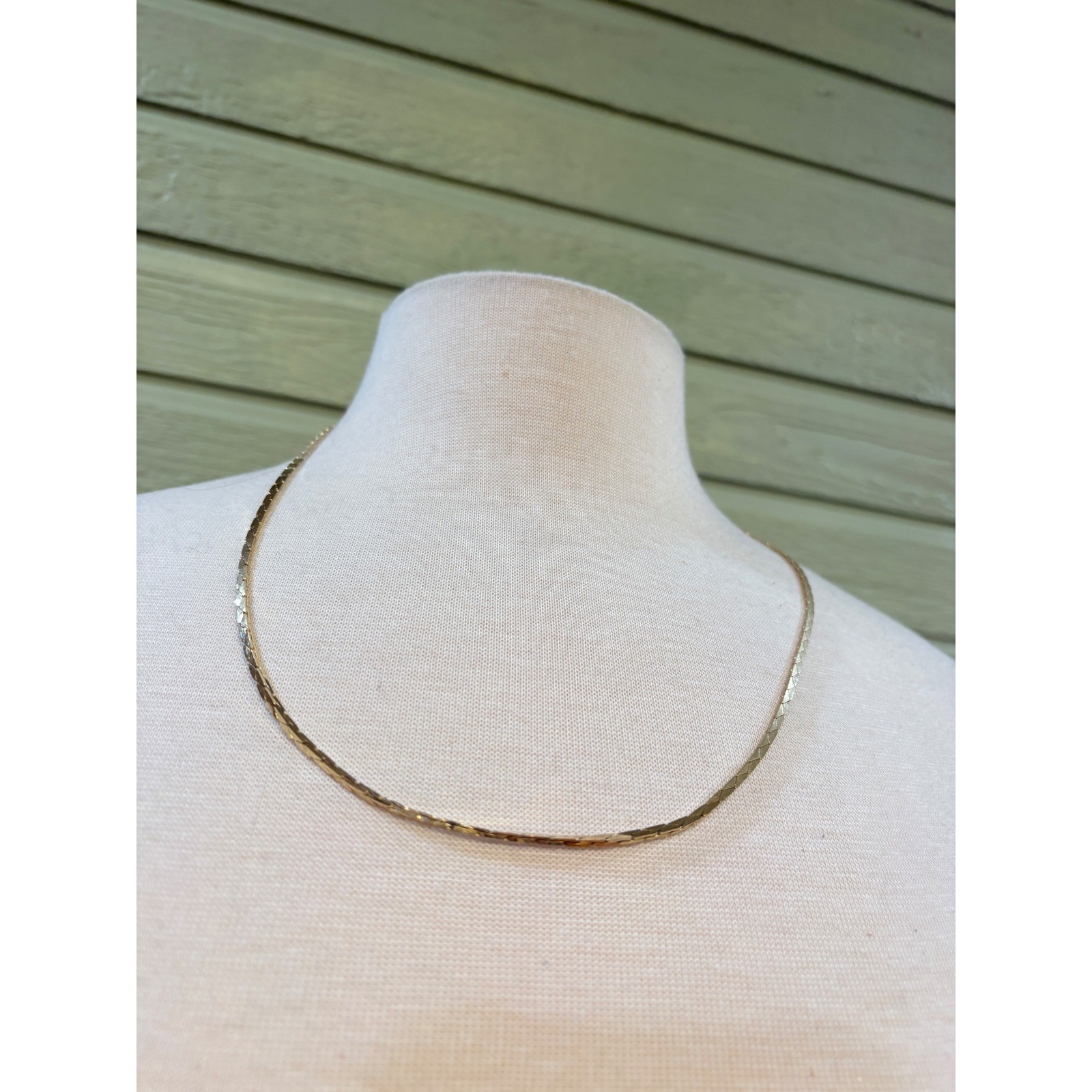 Vintage Gold Tone Flat Snake Herringbone Link Chain Necklace 22 Inch