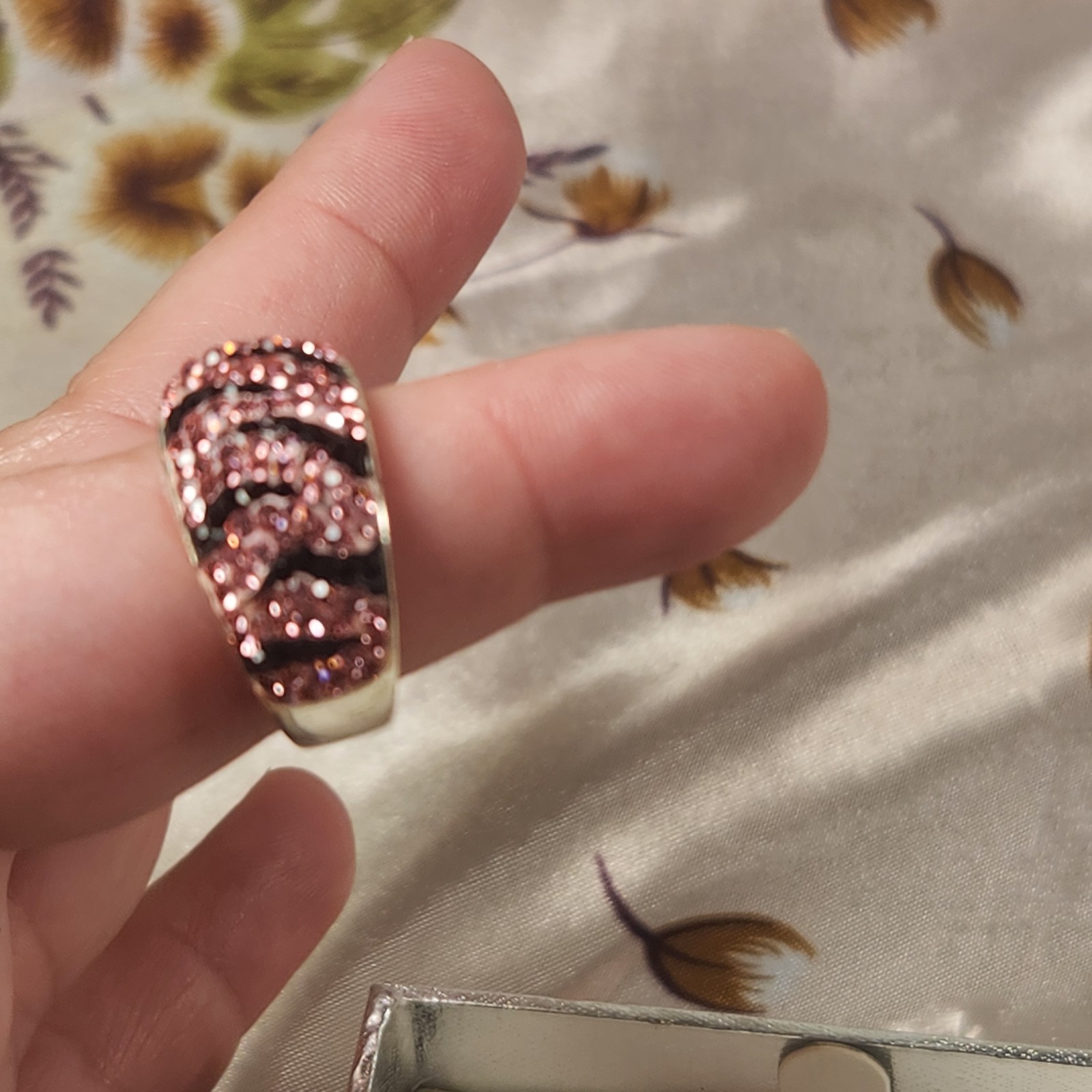 Genuine Crystal Size 8 Pink Zebra Ring
