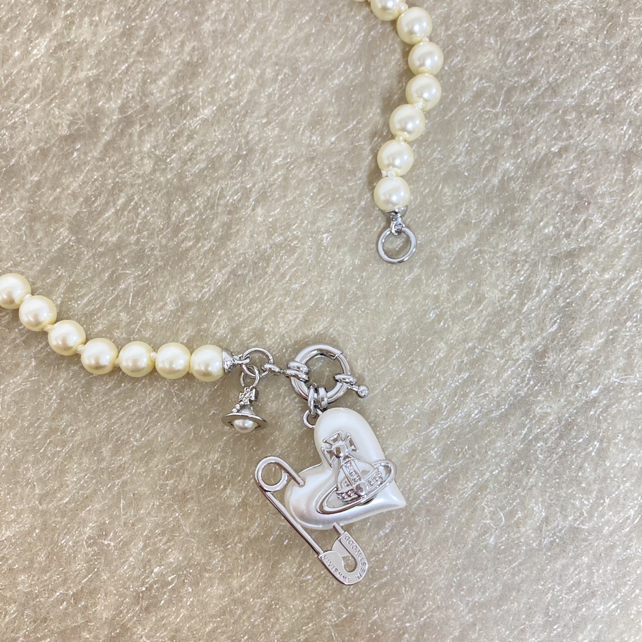 Vivienne Westwood Necklace ORIETTA Pearl Heart Safety pin Silver 40cm NO BOX