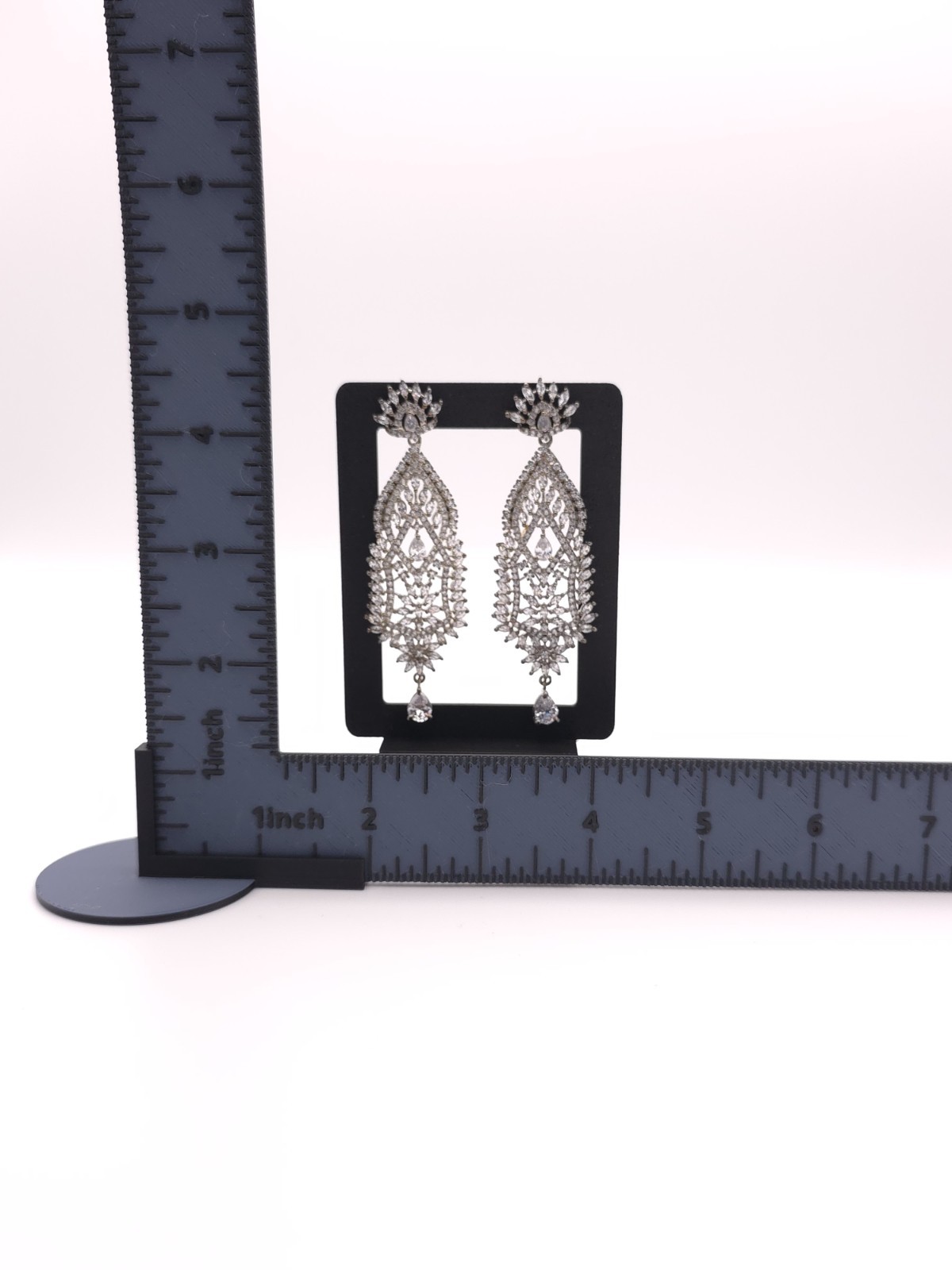 Vintage Silver Tone Clear Crystal Rhinestone Teardrop Chandelier Dangle Earrings