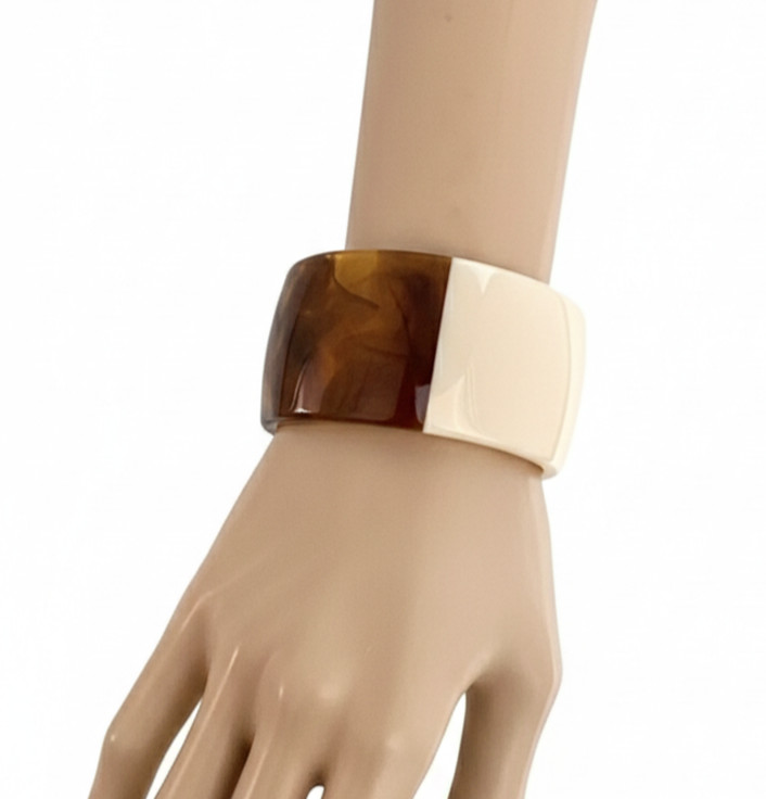 1.5” Wide Retrô Beige & Brown Acrylic Everyday Casual Chic Cuff Bracelet