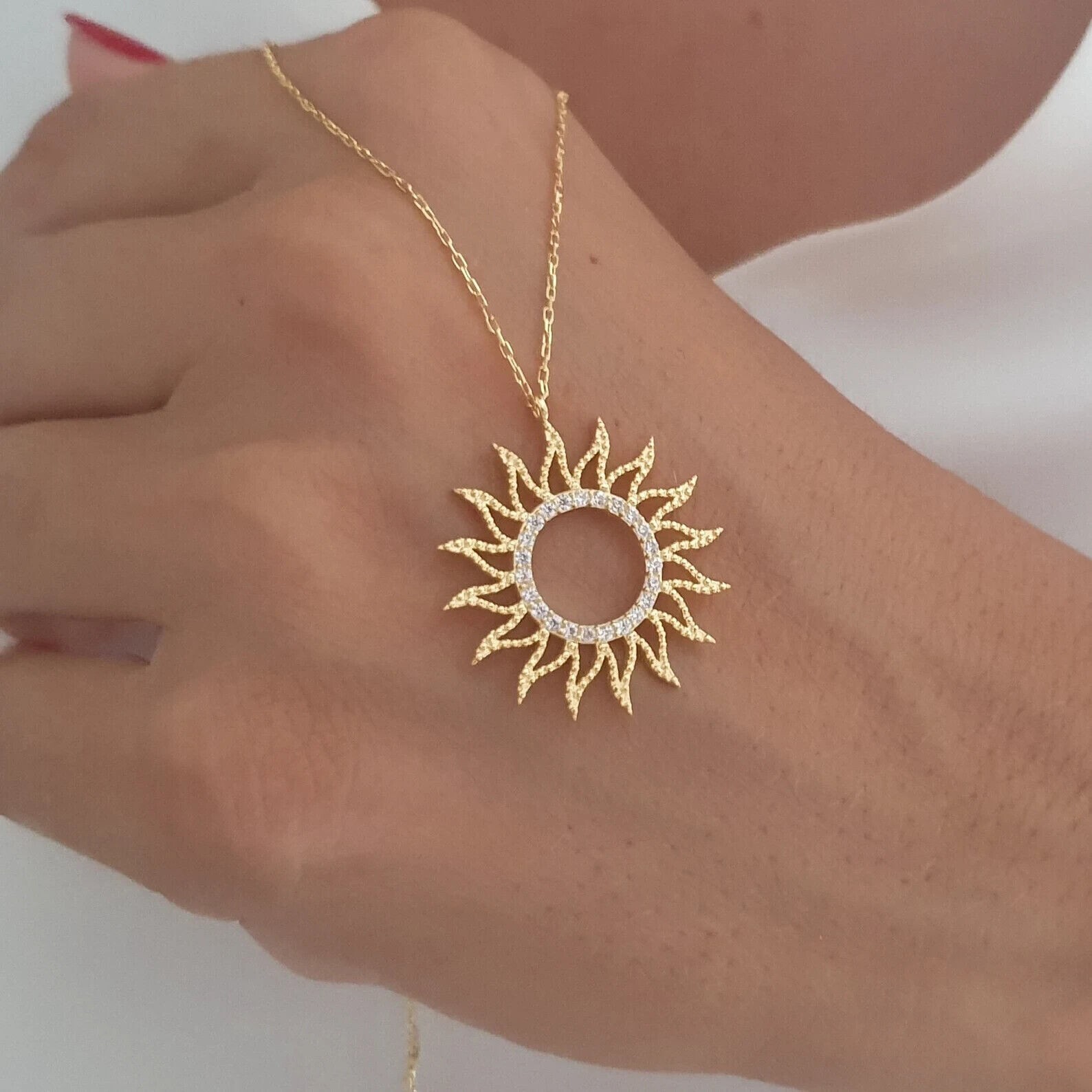 Round Cut Simulated Diamond Women’s Stunning Sun Pendant 14k Yellow Gold Plated