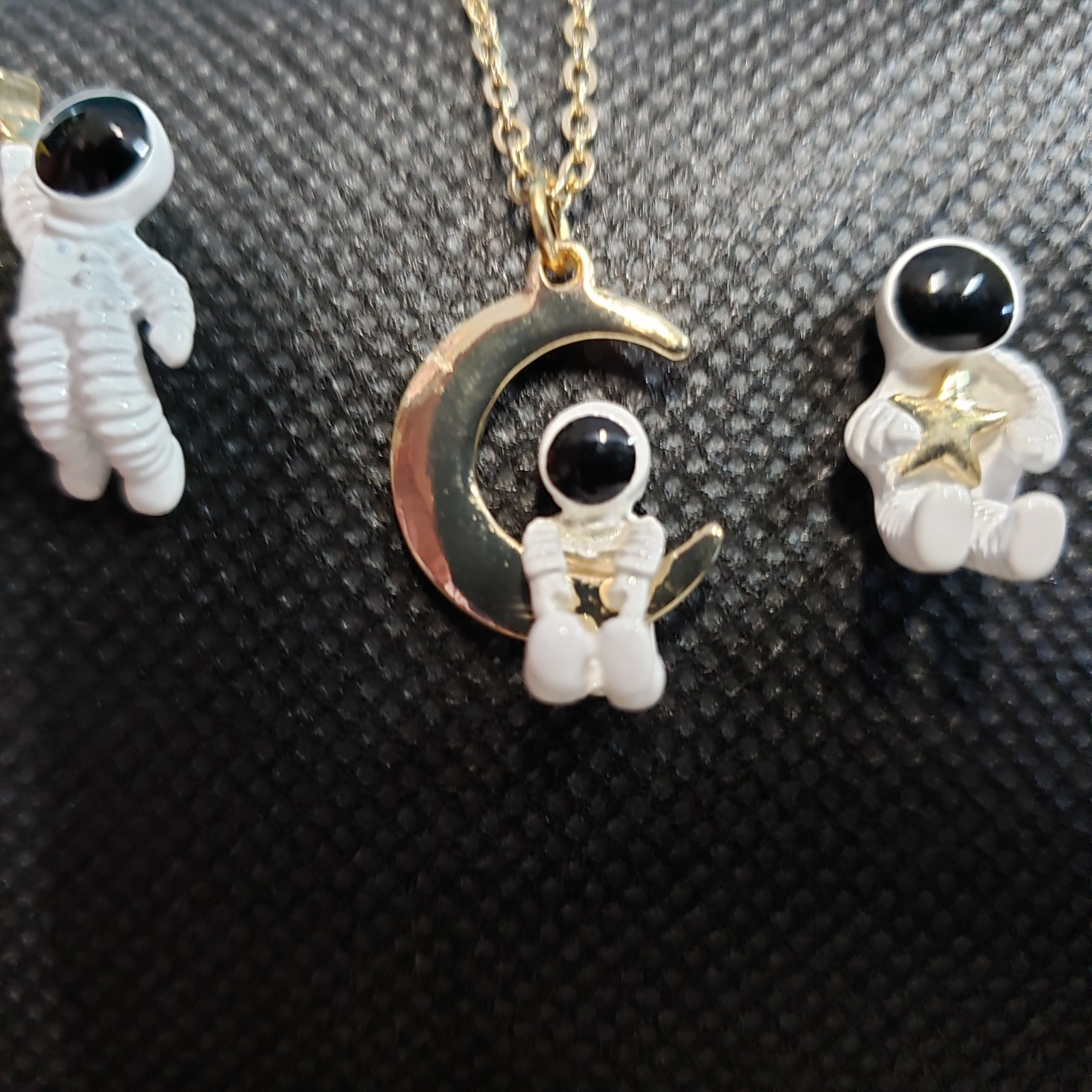 New 3D Astronauts with Moon & Stars Stud Earrings and Necklace Set NASA Space