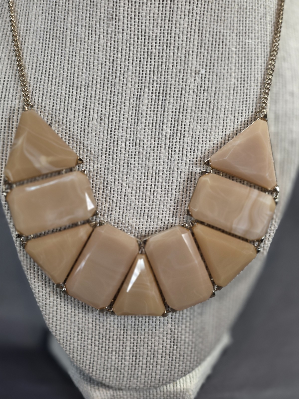 Geometric Beige Statement Necklace – Gold-Tone Chain | Neutral Resin Stone…