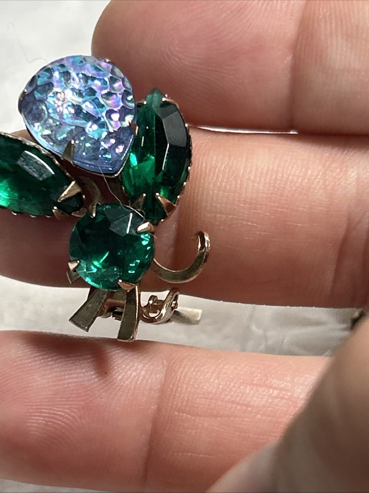 Vintage Green Blue Confetti Art Glass Flower Brooch Clip Earrings Set Unmarked