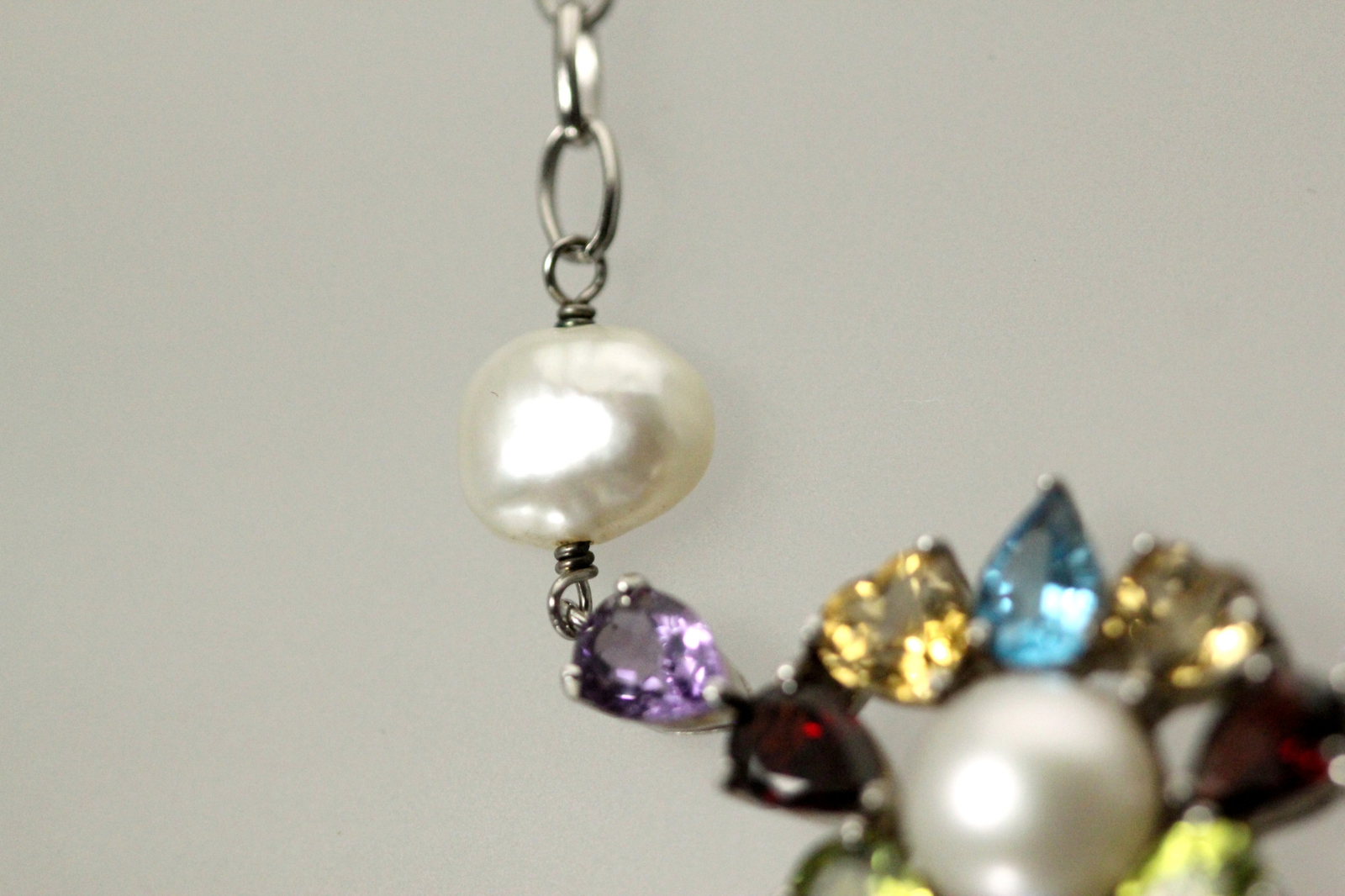 925 Sterling Silver Multi Colored Stones & Pearls 20″ Necklace 17 Grams NEC5402