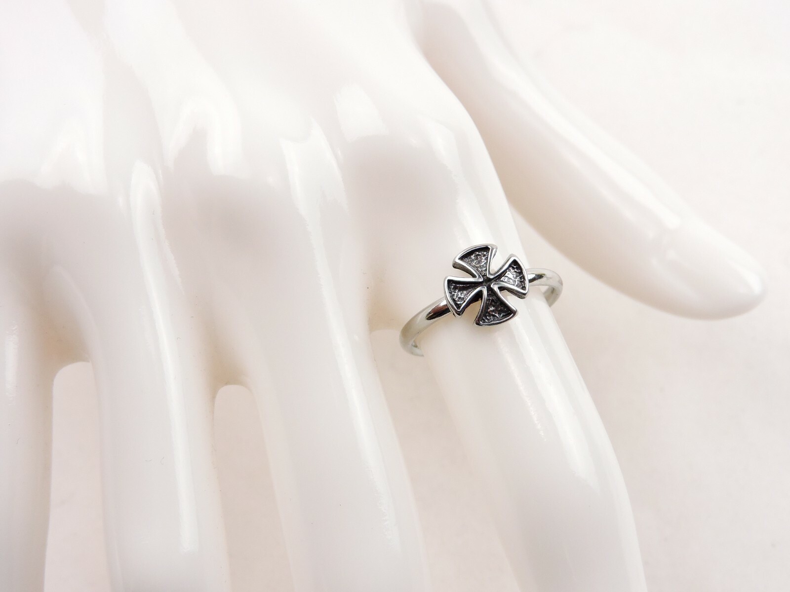 Stainless Steel Iron Cross Ring – Free Gift Packaging
