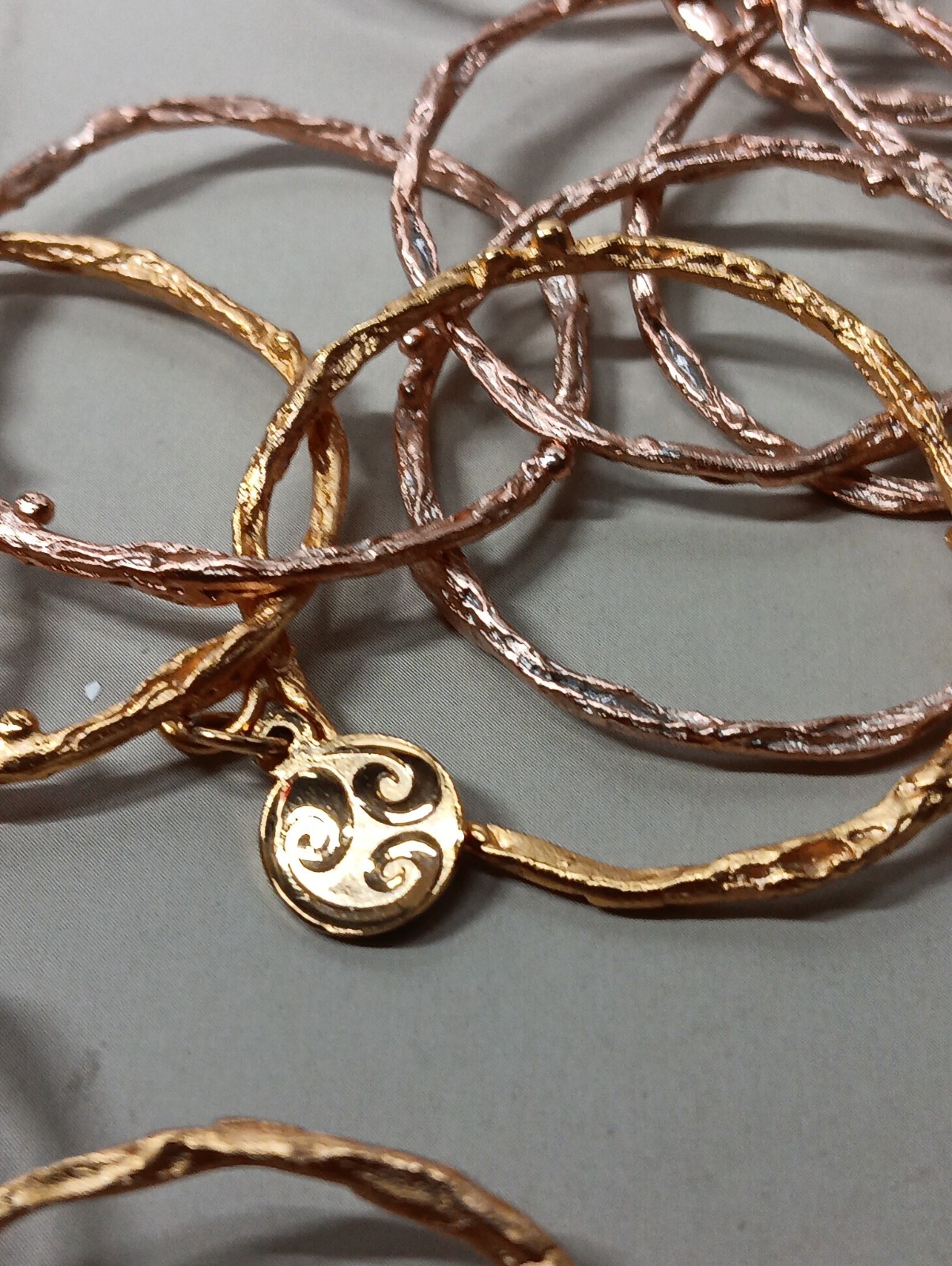 Claudia Jaffe Twisted Circles Necklace Gold Tone 28″