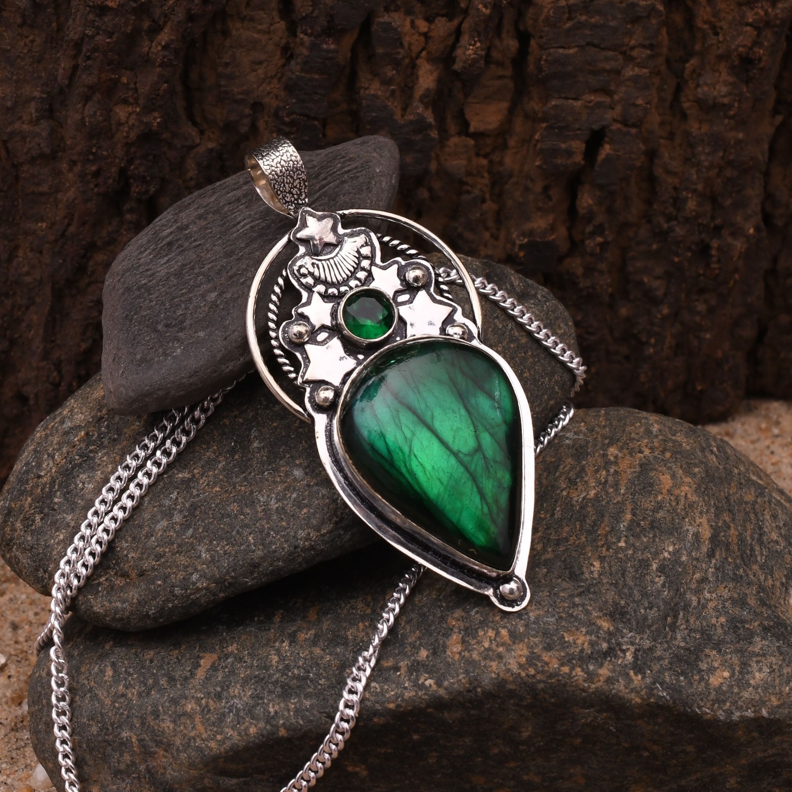 Green Labradorite Gemstone 925 Sterling Silver Pendant Approx – 1.77″