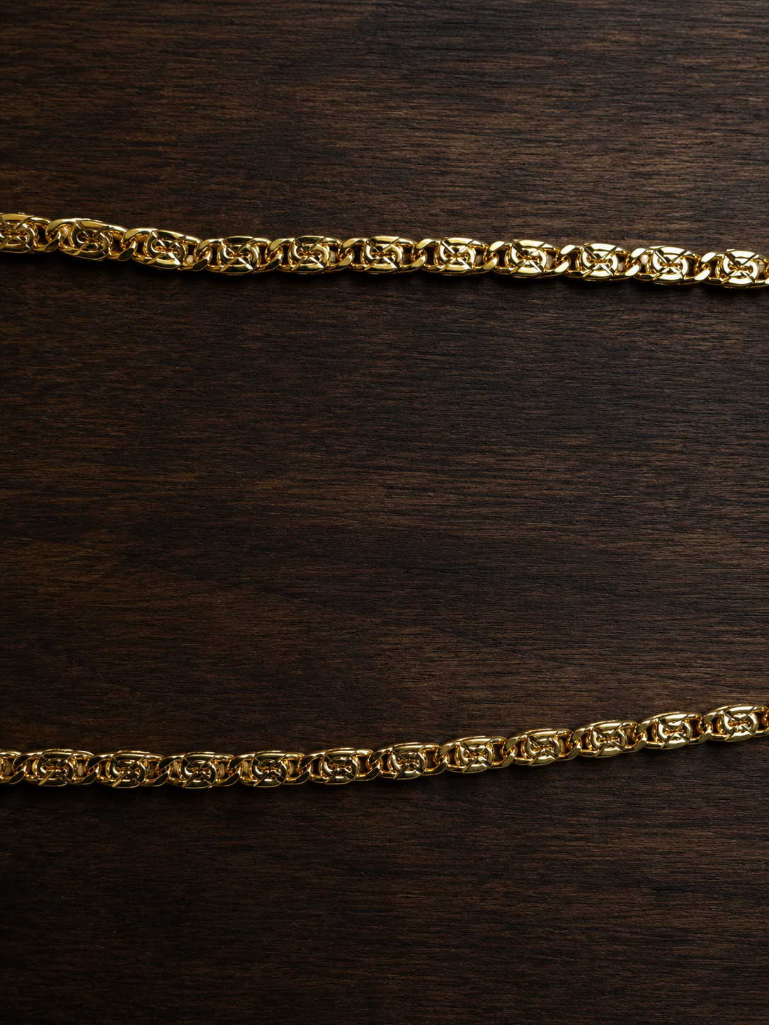 18-Inch Elegant Gold Link Chain Necklace – Classic Everyday Statement Chain