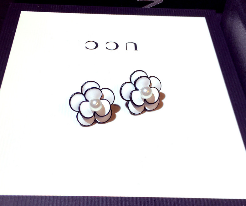 925 Sterling Silver Camellia Flower Faux Pearl Stud Earrings 0.8inch Women PE