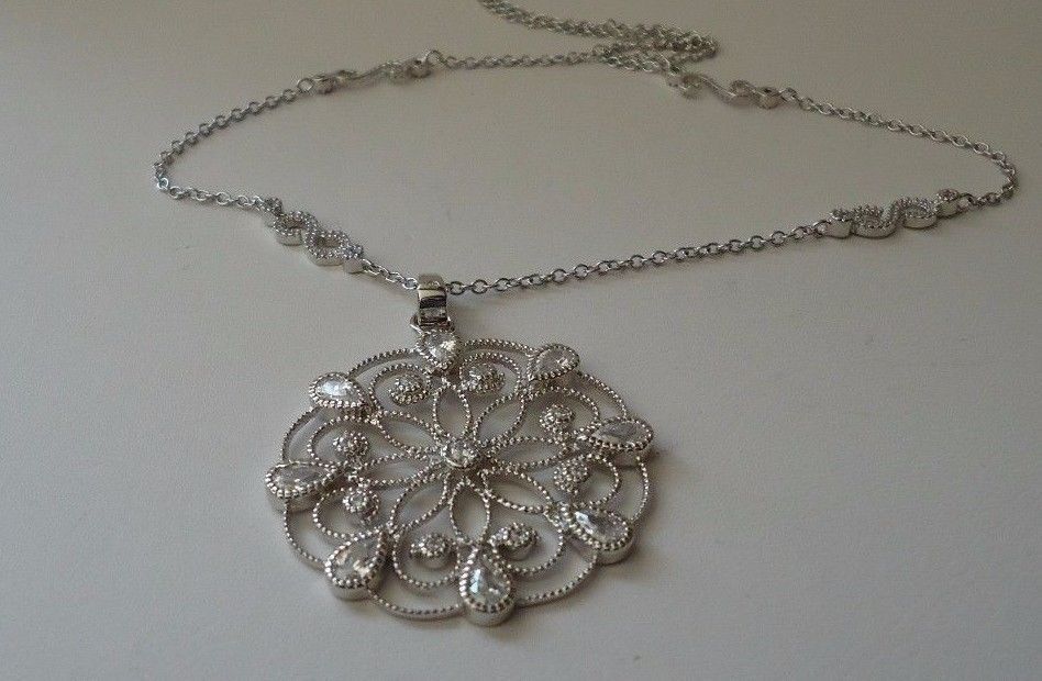 CIRCLE FLOWER DESIGN NECKLACE W/ LAB ACCENTS / WHT GOLD OVER 925 STERLING SILVER