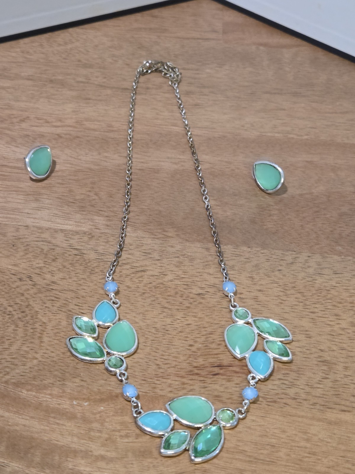 Green Blue Statement Necklace And Earings Set Silverstone Tear Drop Crystals